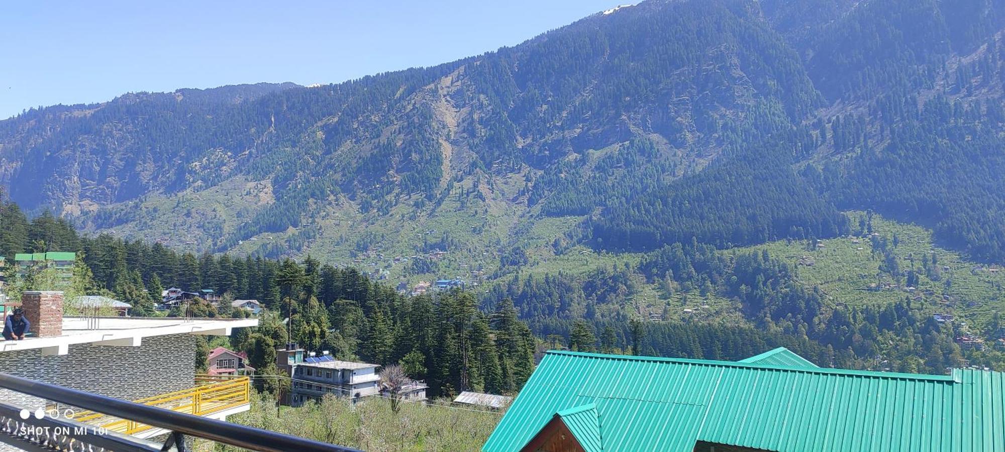 Krishana Cottage A Pure Veg !!!300 M From Hadimba Temple!!!Balcony Rooms!!!Veg Restaurant!!!Couple Friendly!!!Family Cottage!!! Manali  Exterior photo